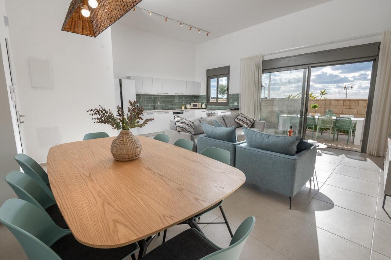 Sunset - Achziv Beach Apartment - סנסט חוף אכזיב ナハリヤ エクステリア 写真