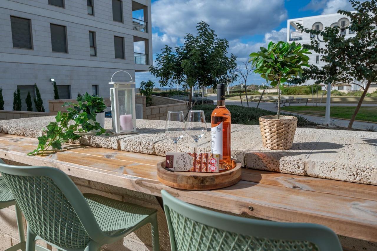 Sunset - Achziv Beach Apartment - סנסט חוף אכזיב ナハリヤ エクステリア 写真